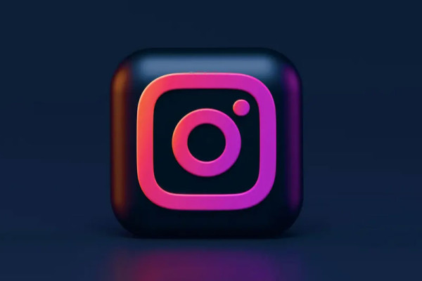 Instagram introduces GenAI powered background editing tool