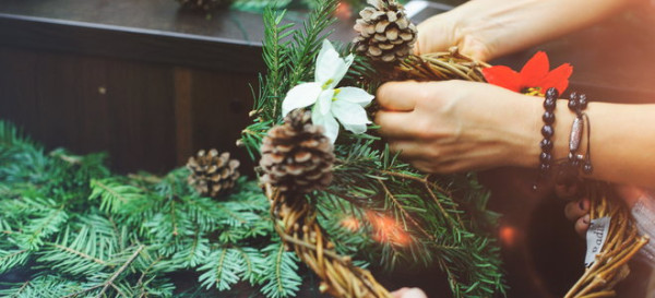 3 Christmas Projects to DIY with Friends