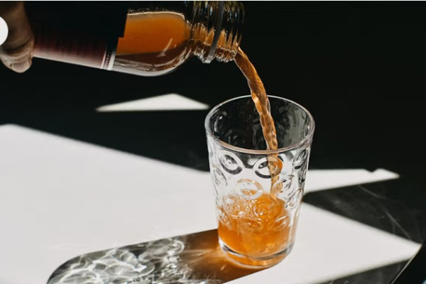 Should You Drink Apple Cider Vinegar Before Bed?