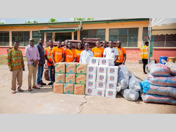 Fidelity Bank Ghana Donates Emergency Relief Items to Aid Flood Victims in Volta Region