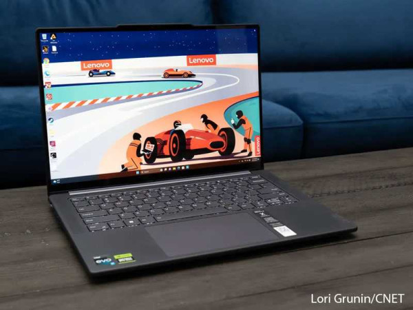 Lenovo Slim Pro 9i 14 Review: A Bright Spot in a Sea of Competitors