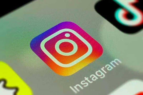 Instagram spotted developing a customizable ‘AI friend’