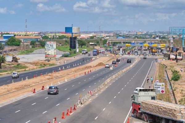 Govt seeks $338m loan for reconstruction of Accra-Tema motorway, others