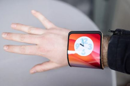 My Dream Wrist Phone Is Finally Here Thanks to Motorola's New Concept