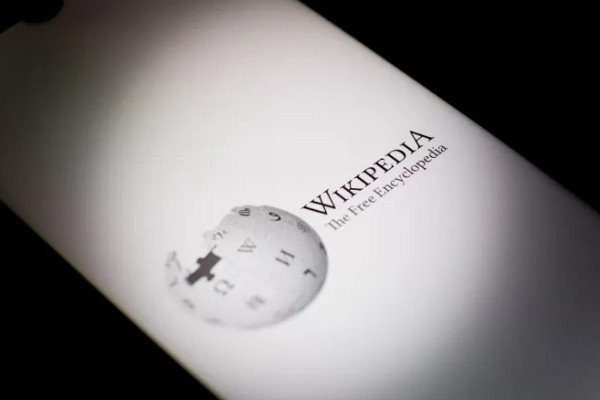 Wikipedia says traffic is falling due to AI search summaries and social video 