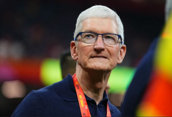 Are we nearing the end of Apple’s Tim Cook era? 