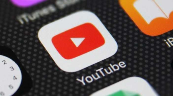 YouTube is working on a feature that will fix the messy home feed 