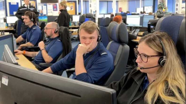 Police trial AI chatbot for non-emergency calls 