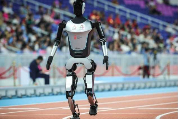 A humanoid robot-shaped bubble is forming, China warns 