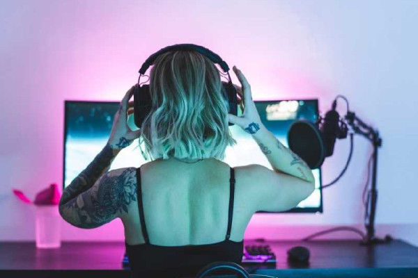 Netflix is betting on podcasts to become the new daytime talk show 