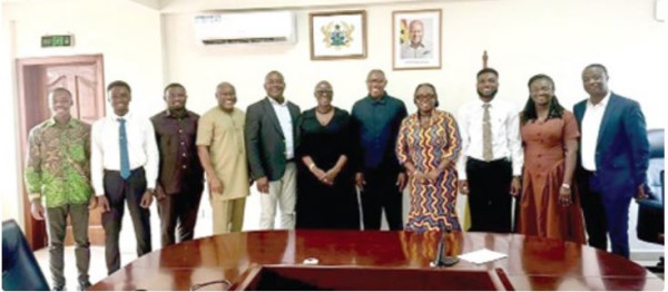 Stakeholders meet to resolve UG fee hike dispute