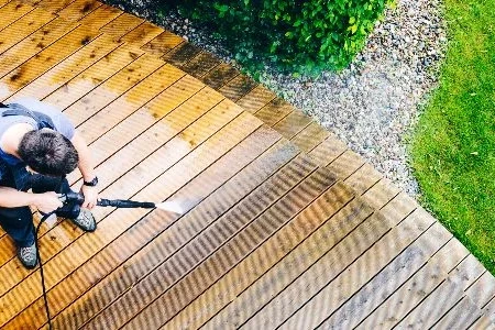 How to Restore a Wood Deck 