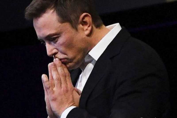  Elon Musk tweet wipes $14bn off Tesla's value