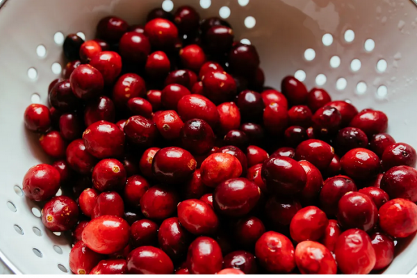 Does Cranberry Juice Help Treat UTIs? Myth vs. Science