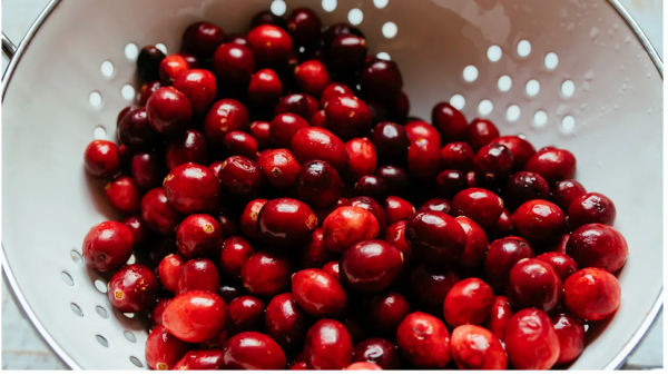 Does Cranberry Juice Help Treat UTIs? Myth vs. Science