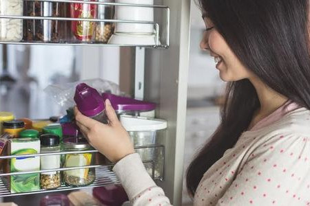 6 Creative Ways to Organize Kitchen Cabinets 