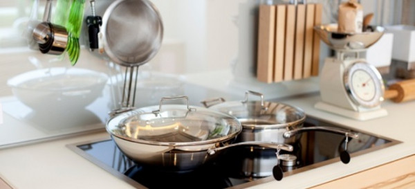 Choosing the Right Cookware to Use on Glass Stove Tops 