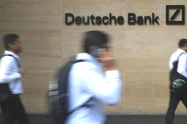 Bankers sent home as Deutsche starts slashing jobs