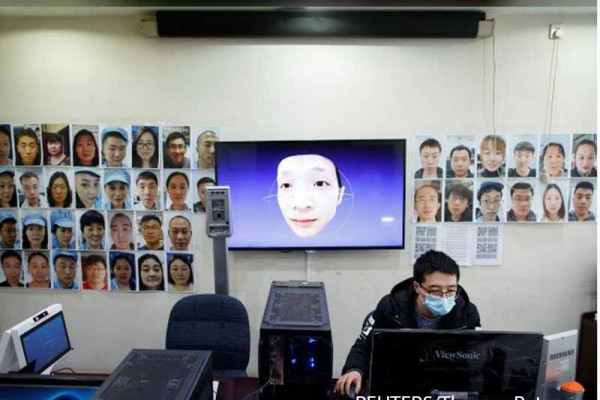 Even mask-wearers can be ID'd, China facial recognition firm says