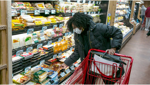 Gloves Won’t Reduce Your Risk of COVID-19 at the Grocery Store: Here’s What Will