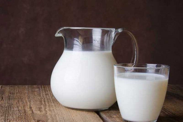  What Is Spoiled Milk Good For, and Can You Drink It?
