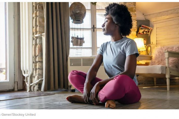 Why You Get Sleepy When You Meditate, Plus 13 Tips to Perk Up