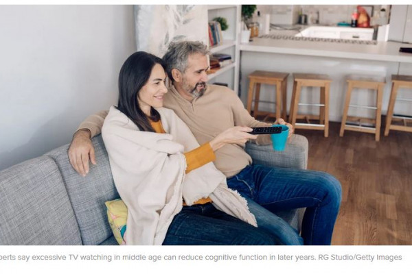 Too Much TV in Your 40s, 50s Can Affect Brain Health: What You Can Do