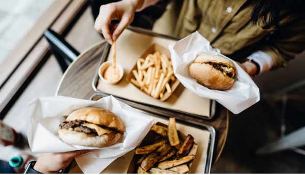 Dining at Restaurants Is a Recipe for Unhealthy Eating — How You Can Eat Better