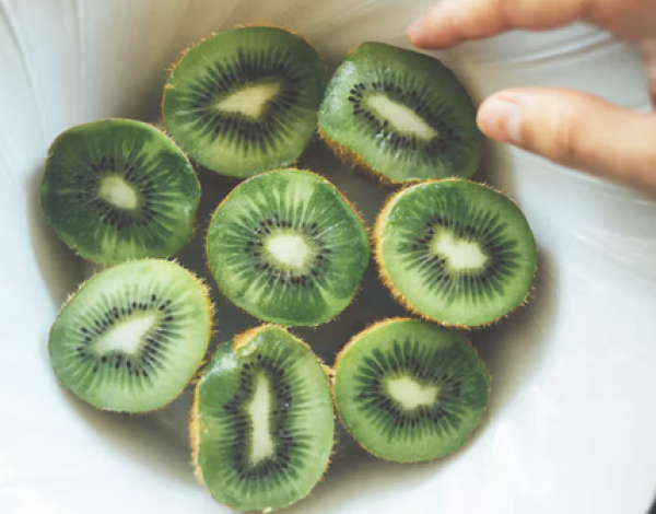Kiwi, Specific Supplements May Improve Chronic Constipation, New Guidelines Say