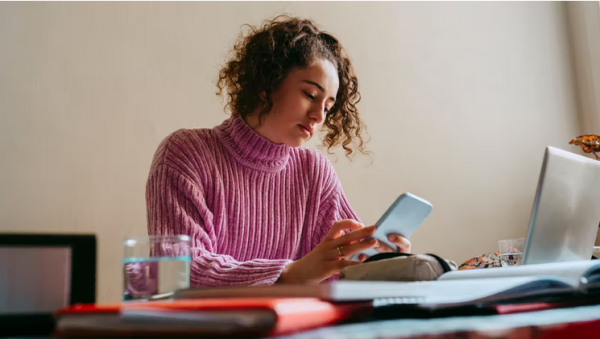 Does Using AI Affect Your Brain Performance?