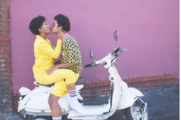 15 Reasons to Smooch: How Kissing Benefits Your Health