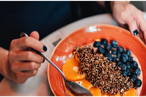 How to Build a Blood-Sugar-Friendly Plate, according to Registered Dietitian Dalina Soto