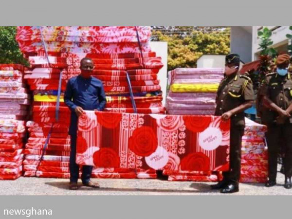  CCF supports Prisons Service with mattresses for inmates