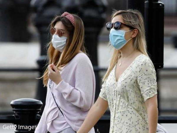  Coronavirus: Who should wear a face mask or face covering?