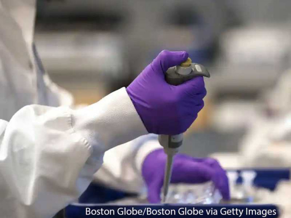 No vaccine anytime soon, says US scientist
