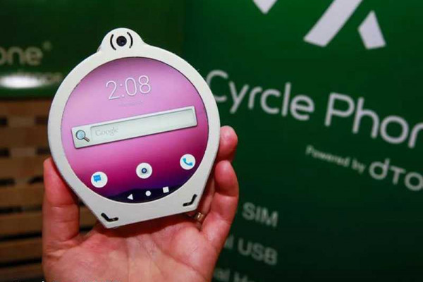 This round smartphone hopes to break the mold