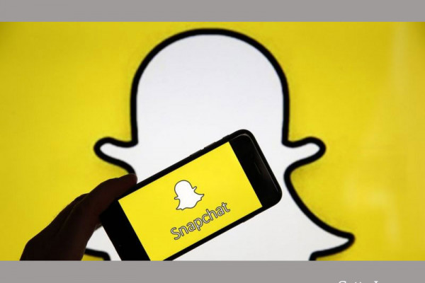 Snapchat hits nearly 250m daily users