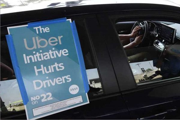 Uber drivers sue company alleging coercive Prop 22 advertising