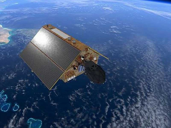 Sentinel-6: 'Dog kennel' satellite blasts off on ocean mission