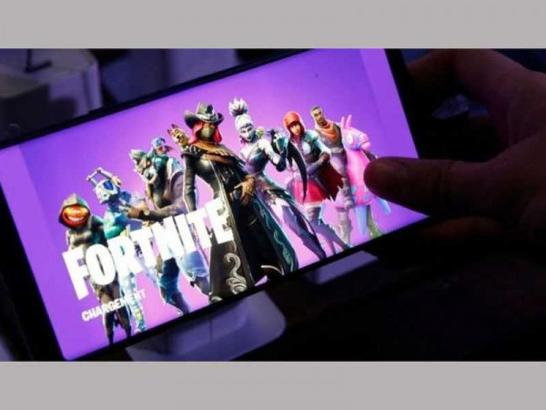  Fortnite reluctantly comes to Google Play store