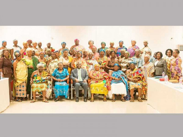 Queen mothers urged to support Land Act