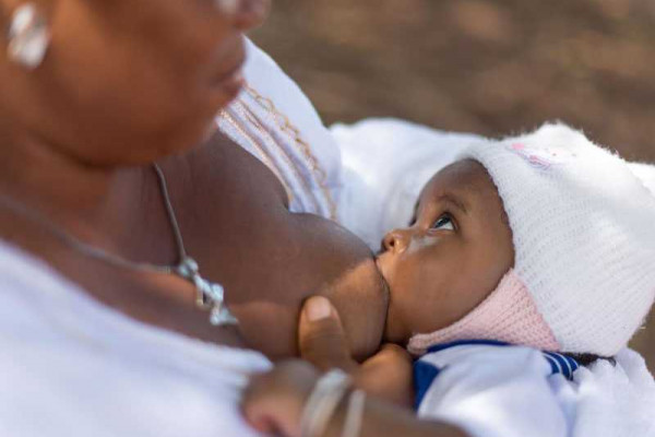 Tema General Hospital encourages mothers to practice exclusive breastfeeding