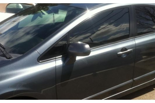 How to Unlock a Car Door With Power Windows and Locks