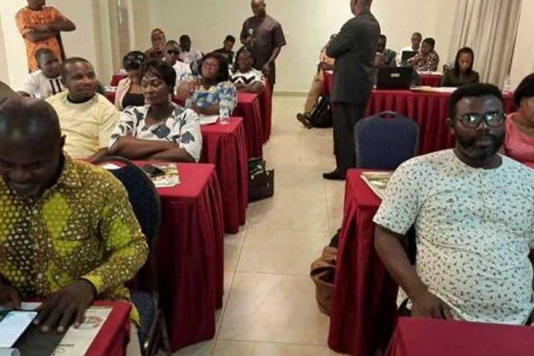 N/R journalists acquire skills in population reporting