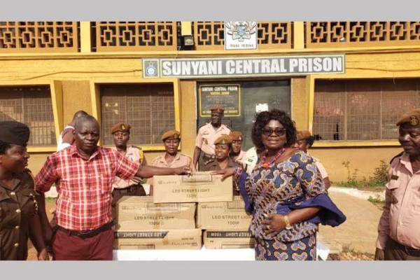Public urged to support reformation of prison inmates