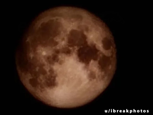 Samsung responds to fake Moon controversy
