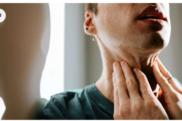 Symptoms to Watch Out For With Throat Cancer