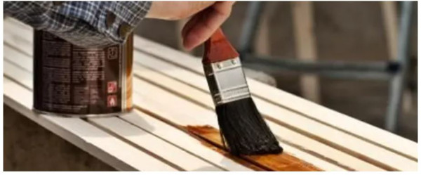 Clear Wood Finish: Varnish vs Oil