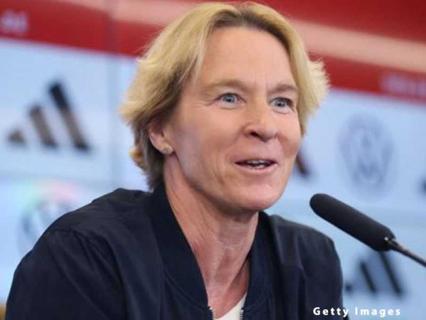 Women's World Cup 2023: Chelsea's Ann-Katrin Berger and Melanie Leupolz named in Germany squad