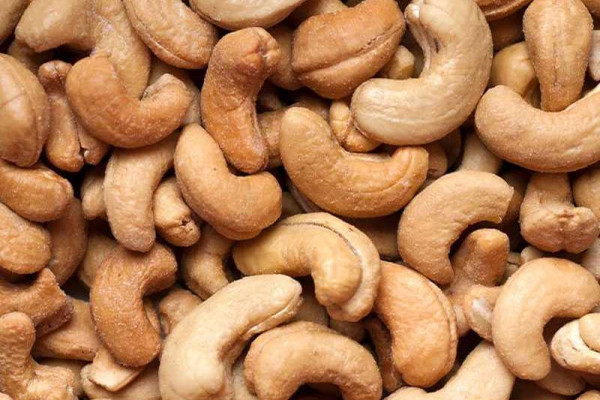 Star Ghana Foundation supports Cashew Ghana to empower farmers